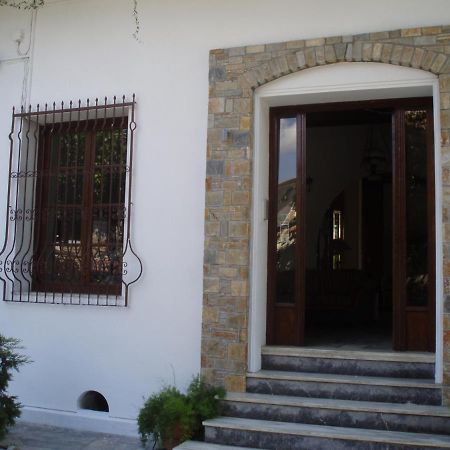 Museum Hotel Barbara Volos Exterior foto